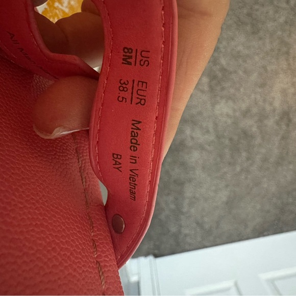 Women's Coral/Pink Slide Sandals 8 - Picture 6 of 9